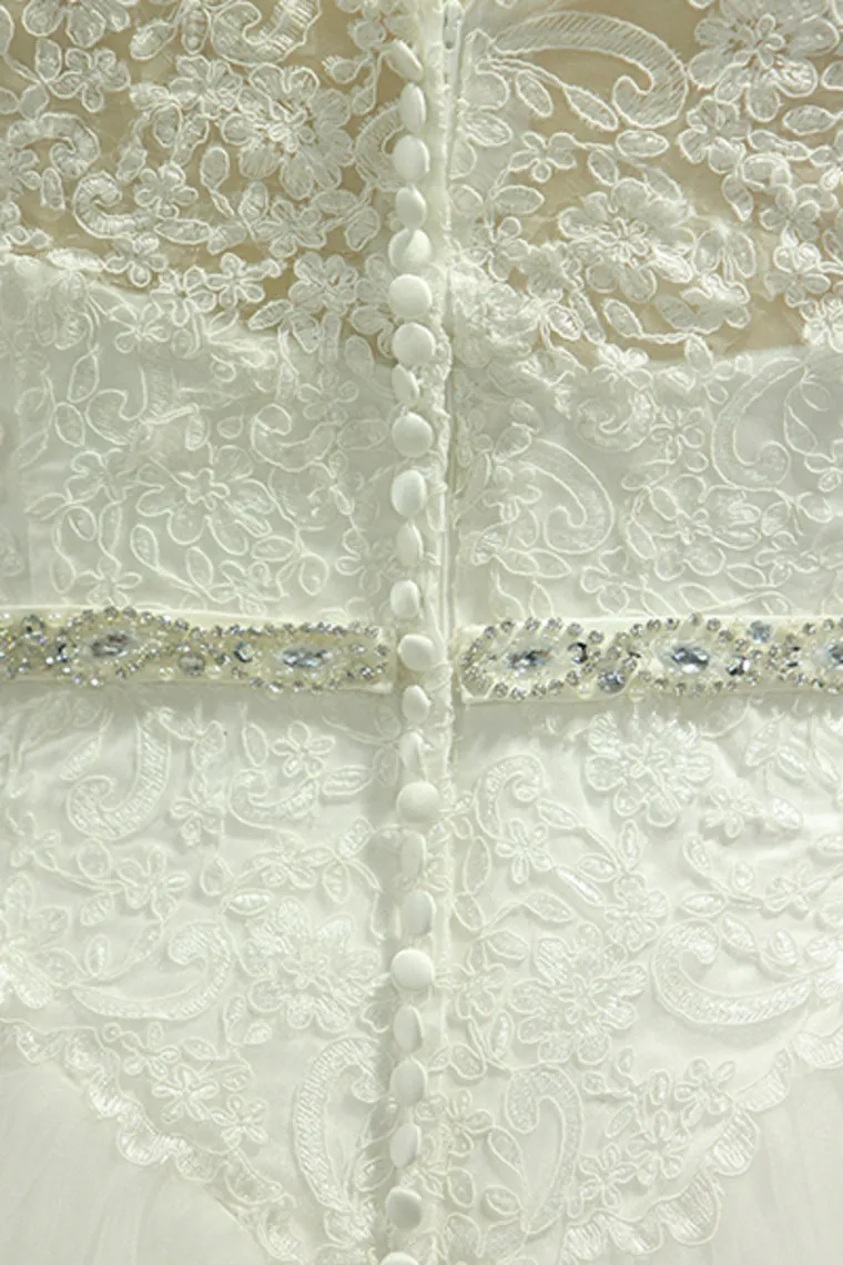 2024 Plus Size  Wedding Dresses A-Line Bateau Court Train V-Back Tulle