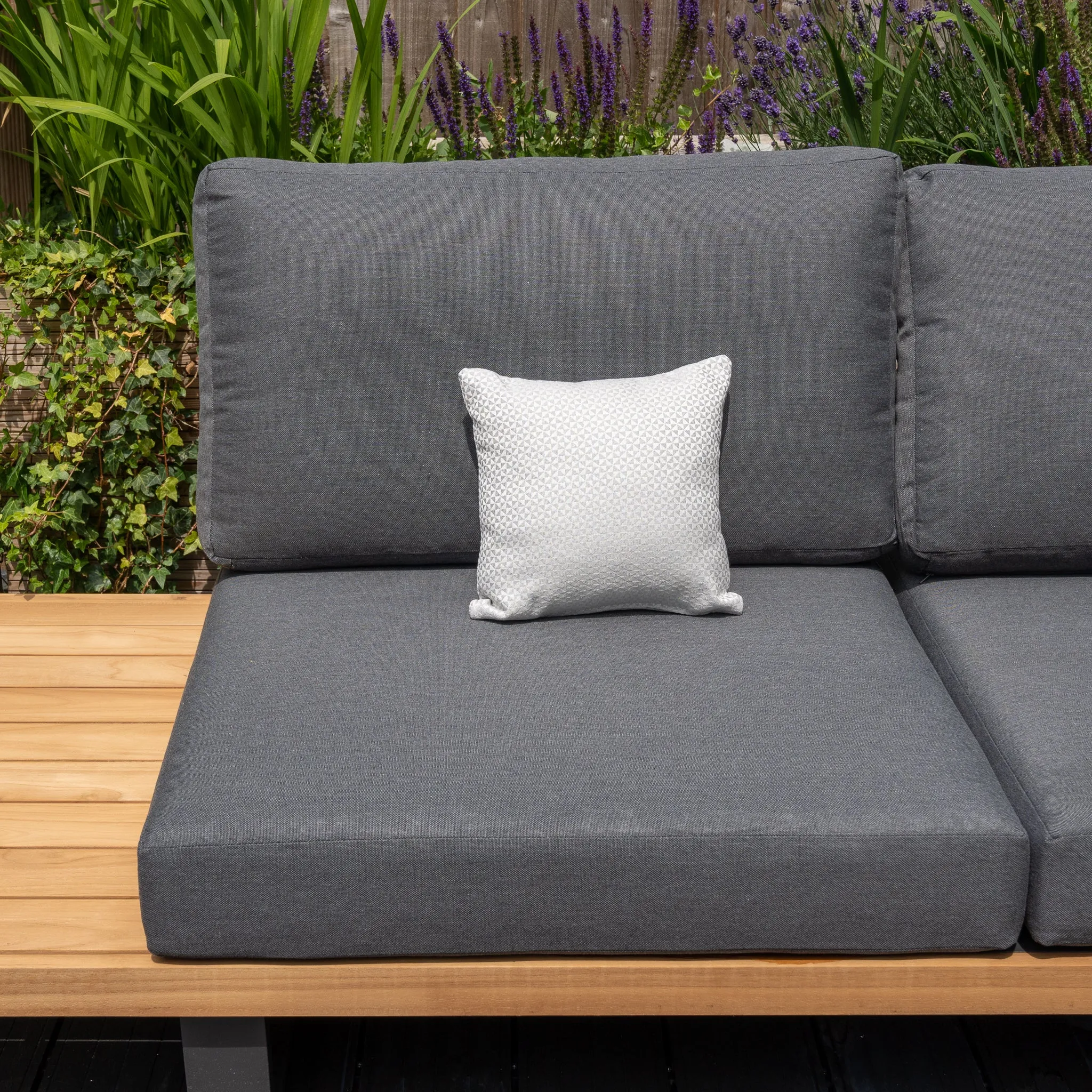 Acrisol Helix Gris Claro Small Scatter Cushion - 25m x 25cm