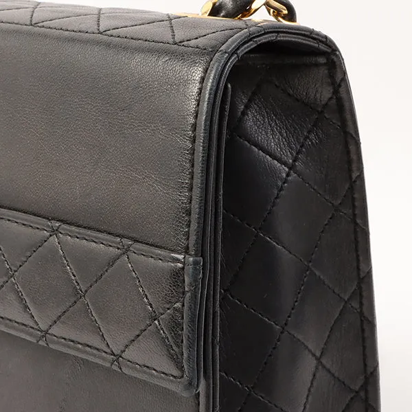 Chanel Around 1992 Made Design Flap Turn-Lock Chain Bag Black