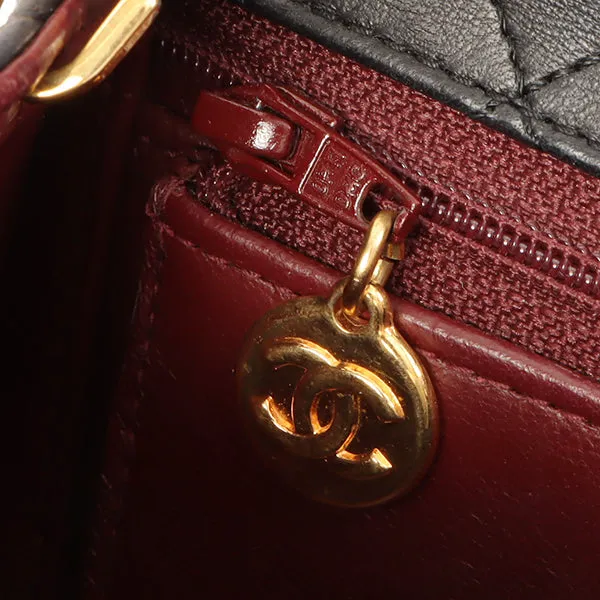 Chanel Around 1992 Made Design Flap Turn-Lock Chain Bag Black