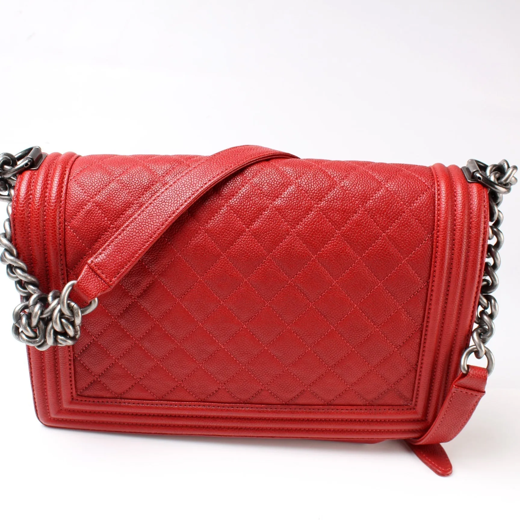 Chanel Boy Flap Medium New Caviar 21-24M