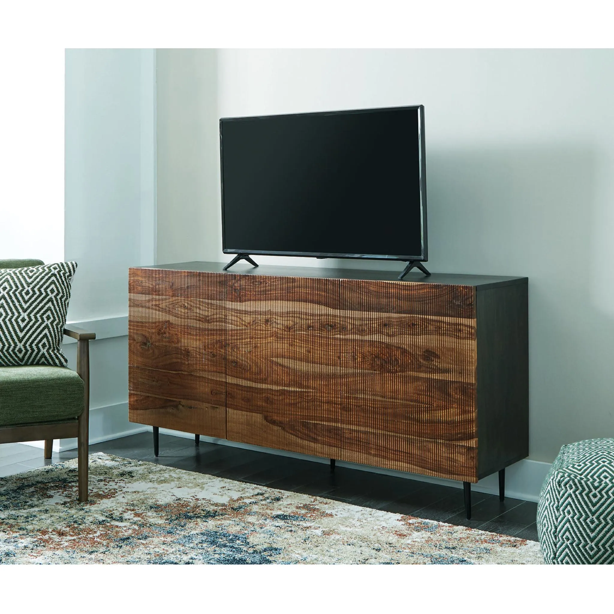 Darrey Accent Cabinet