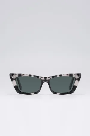 Fangyan | Cat-Eye Rectangular Black Sunglasses