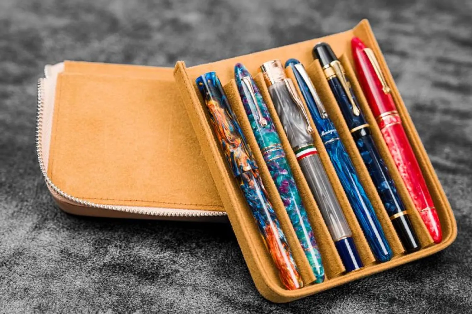 Galen Leather Zippered Magnum Opus Hard 6 Slots Pen Case in Undyed Leather