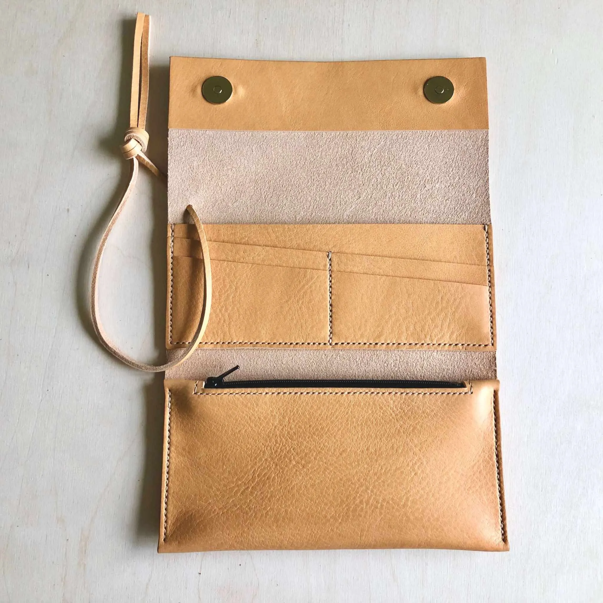 Knot Leather Purse Wallet in Natural, Black or Tan