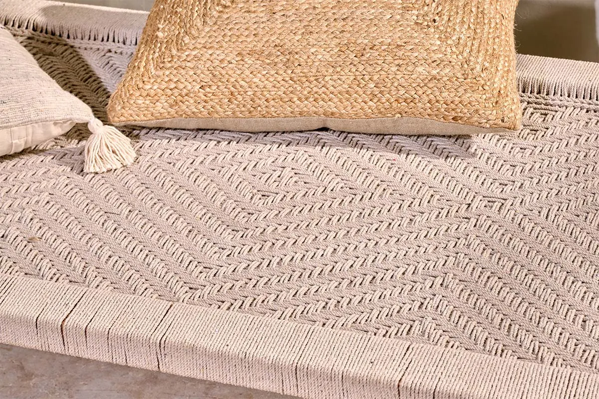 Kutumba Mango Day Bed