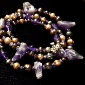 Luxurious Amethyst & Pearl Silver Necklace