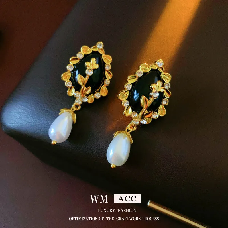 Luxurious Leaf Geometric Leaf Alloy Electroplating Earrings