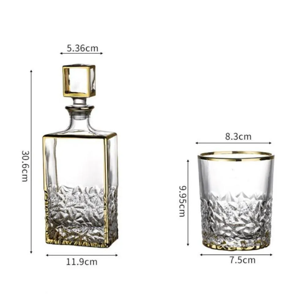 Luxurious Whiskey Decanter and Glasses Set Gift Box