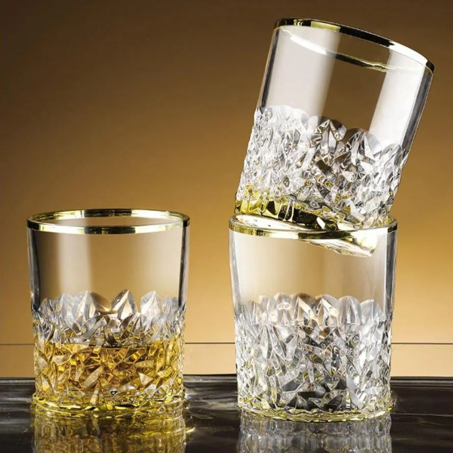 Luxurious Whiskey Decanter and Glasses Set Gift Box