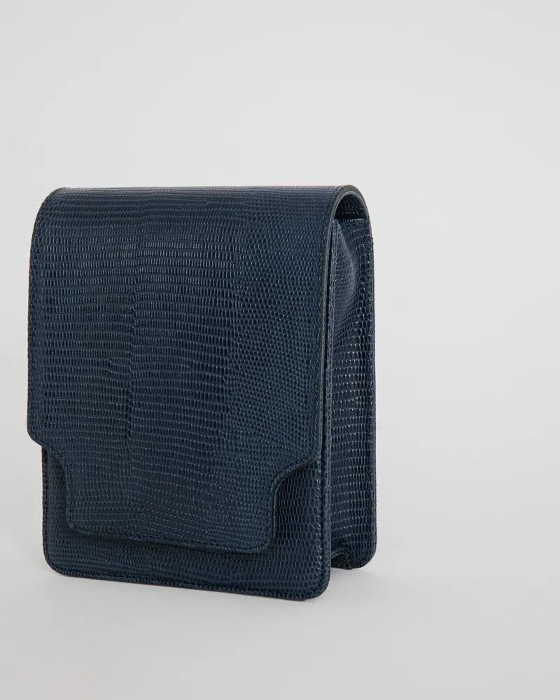Pump Classic in Navy Blue Croc