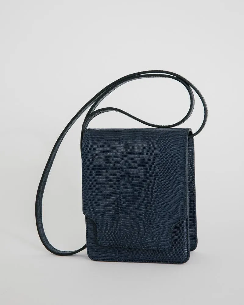 Pump Classic in Navy Blue Croc