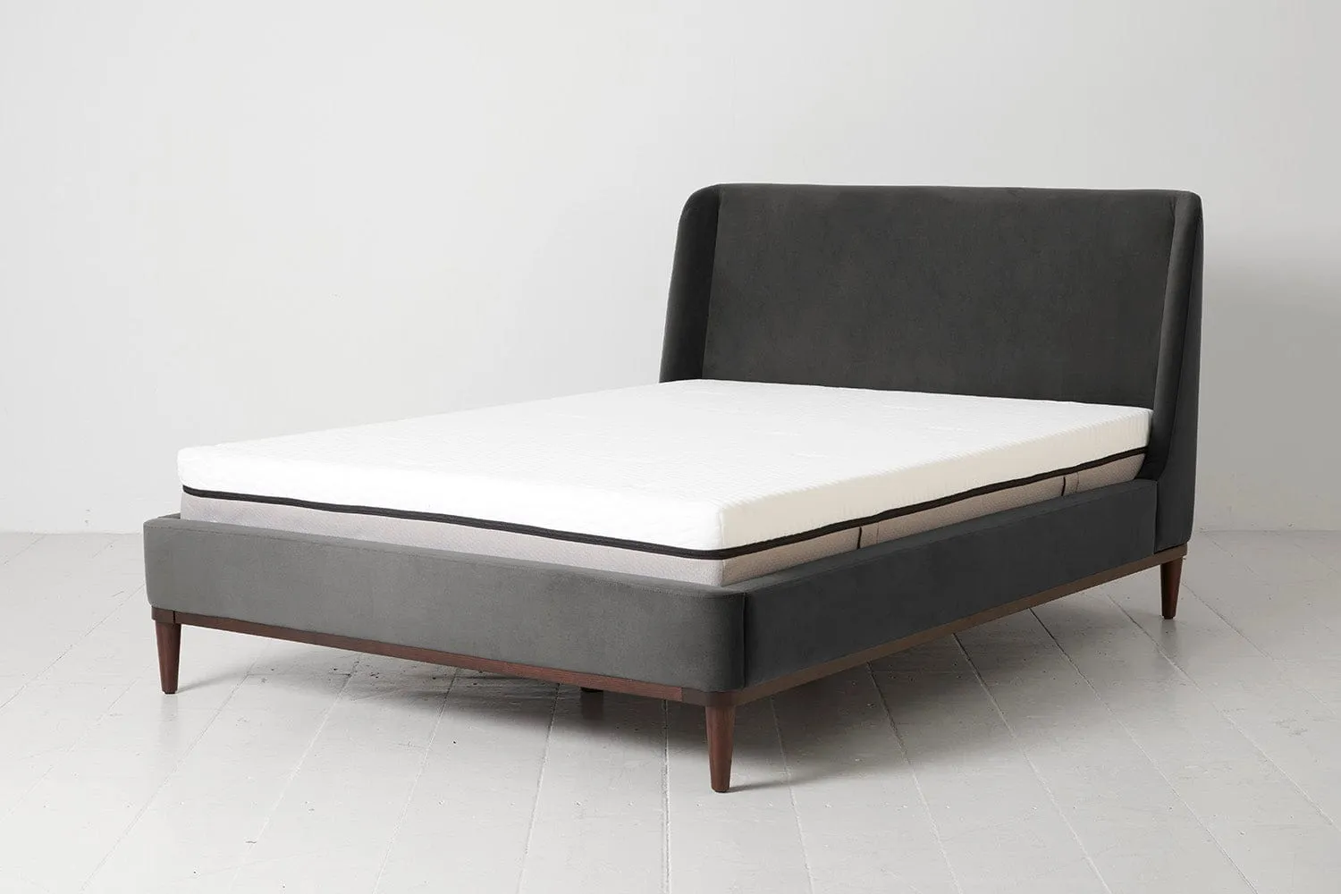 Refurbished  Bed 02 Double Bed