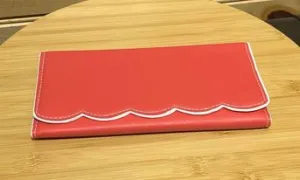 Scallop Wallet - Coral