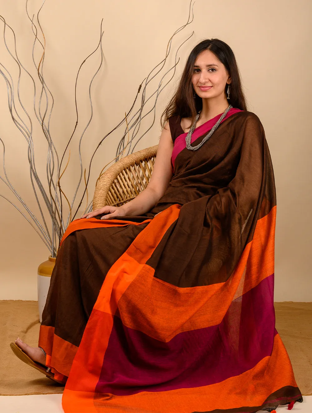 Soft & Striking. Pure Handwoven Linen Saree (With Blouse Piece) - Brown Statement
