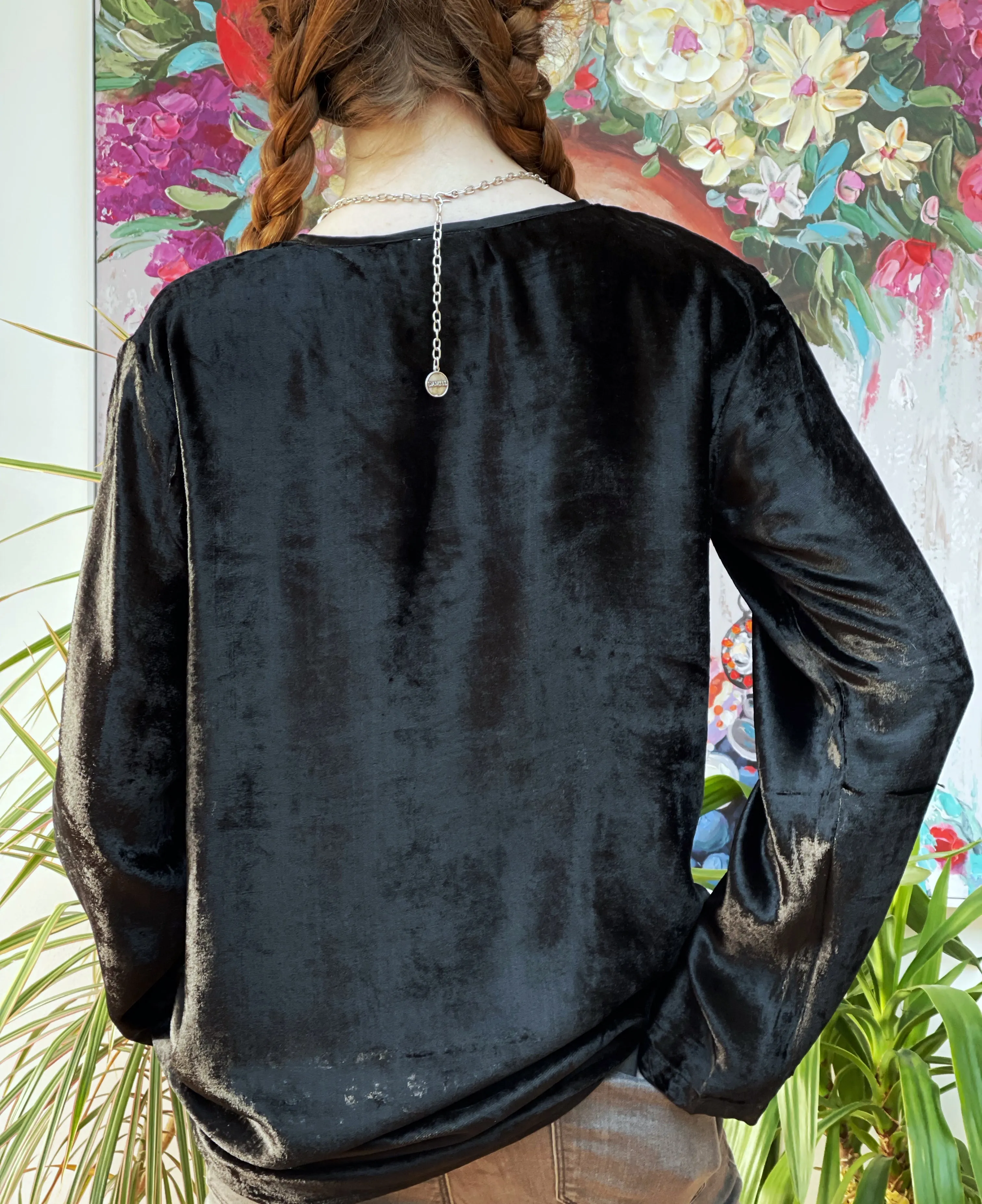 STRIKING ARABIAN NIGHTS VELVET TOP