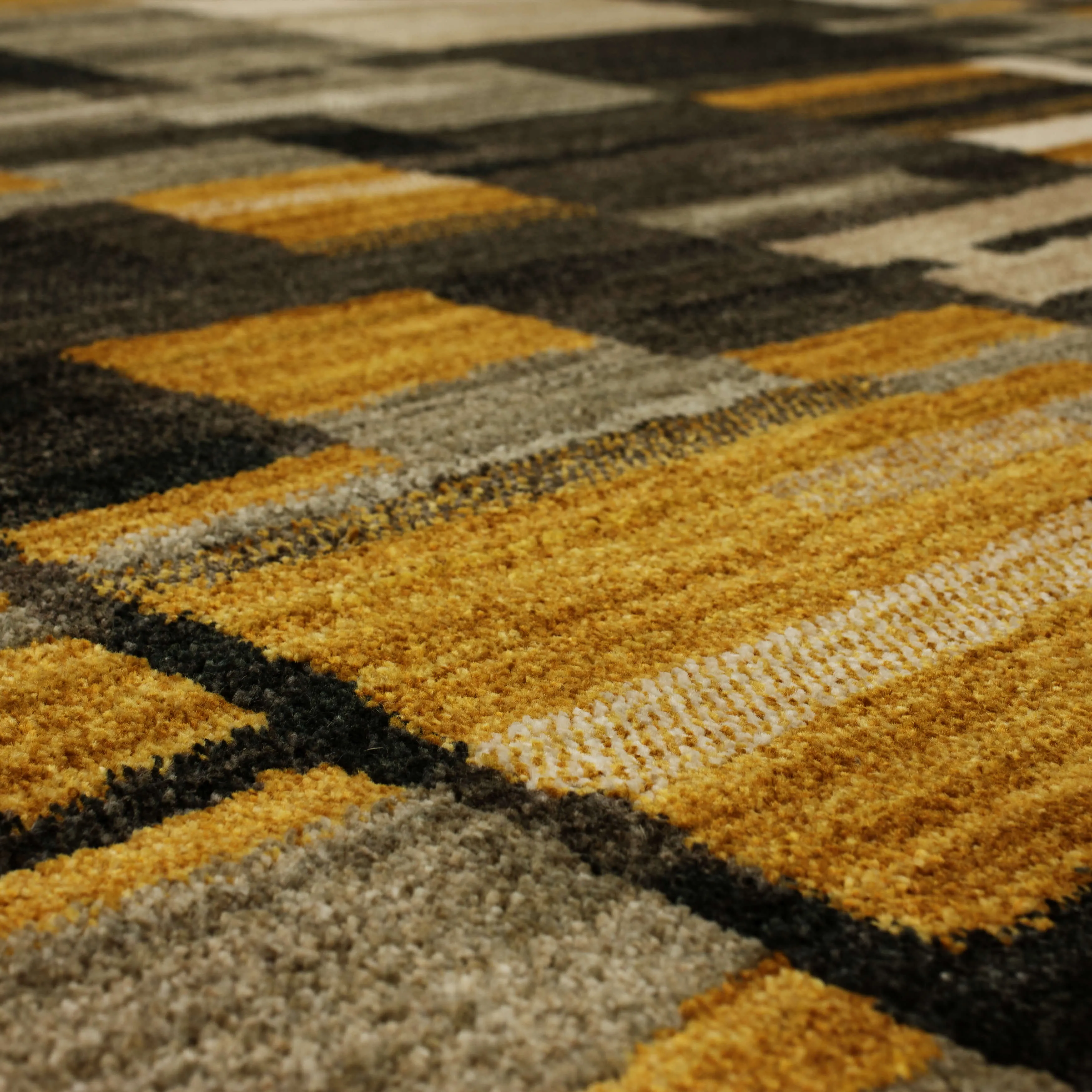 Studio Bacchus Mustard