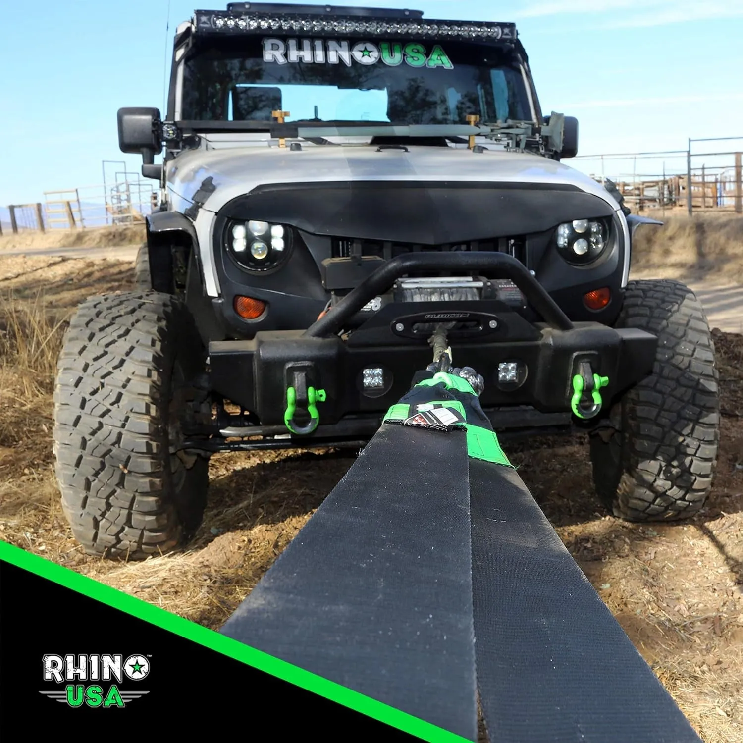 Super Strong Tug-O-War Strap (4" X 30') - Exceptional Lifting Capacity and Includes Stylish Carry Bag