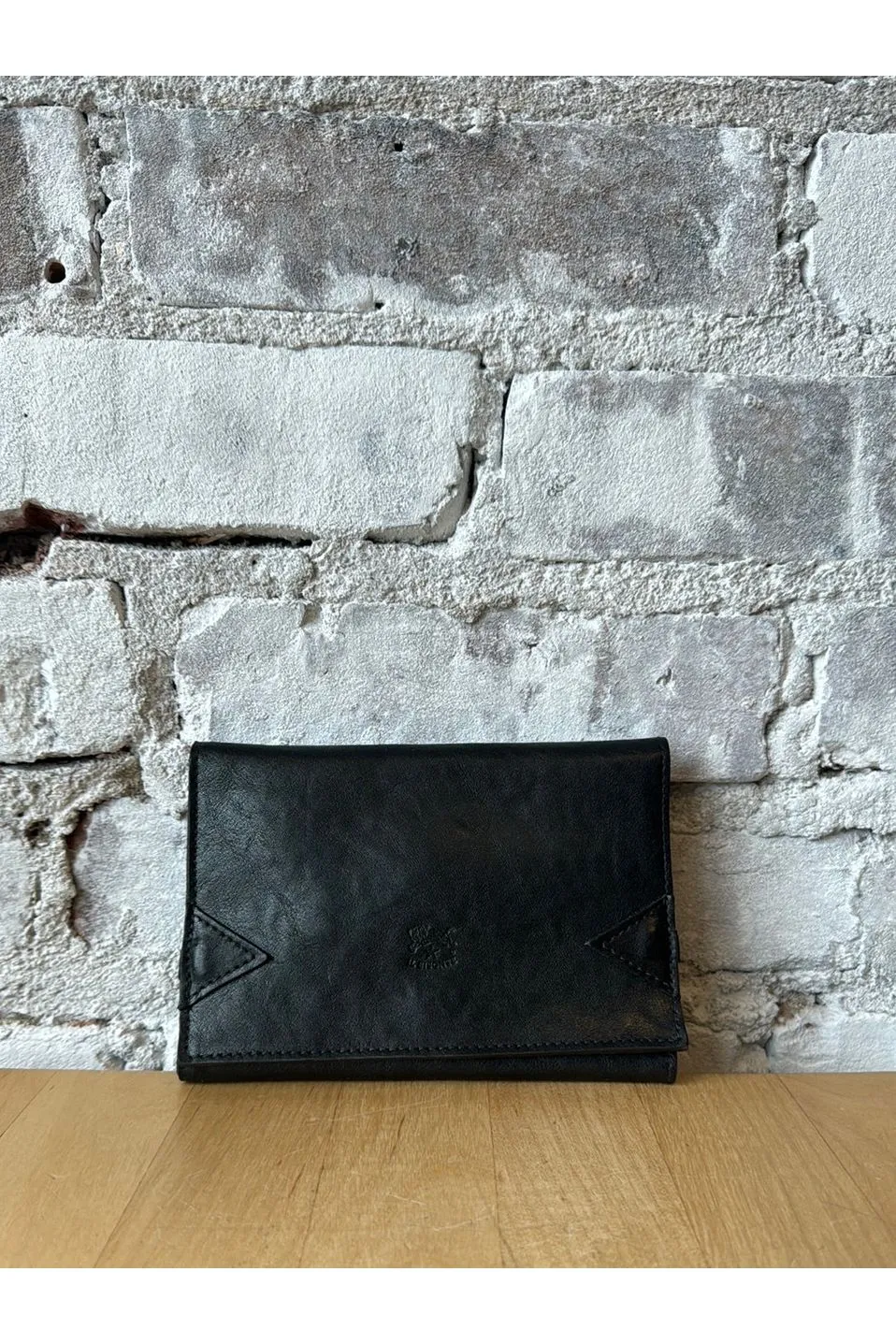 Tri-Fold Wallet in Vintage Leather - Black