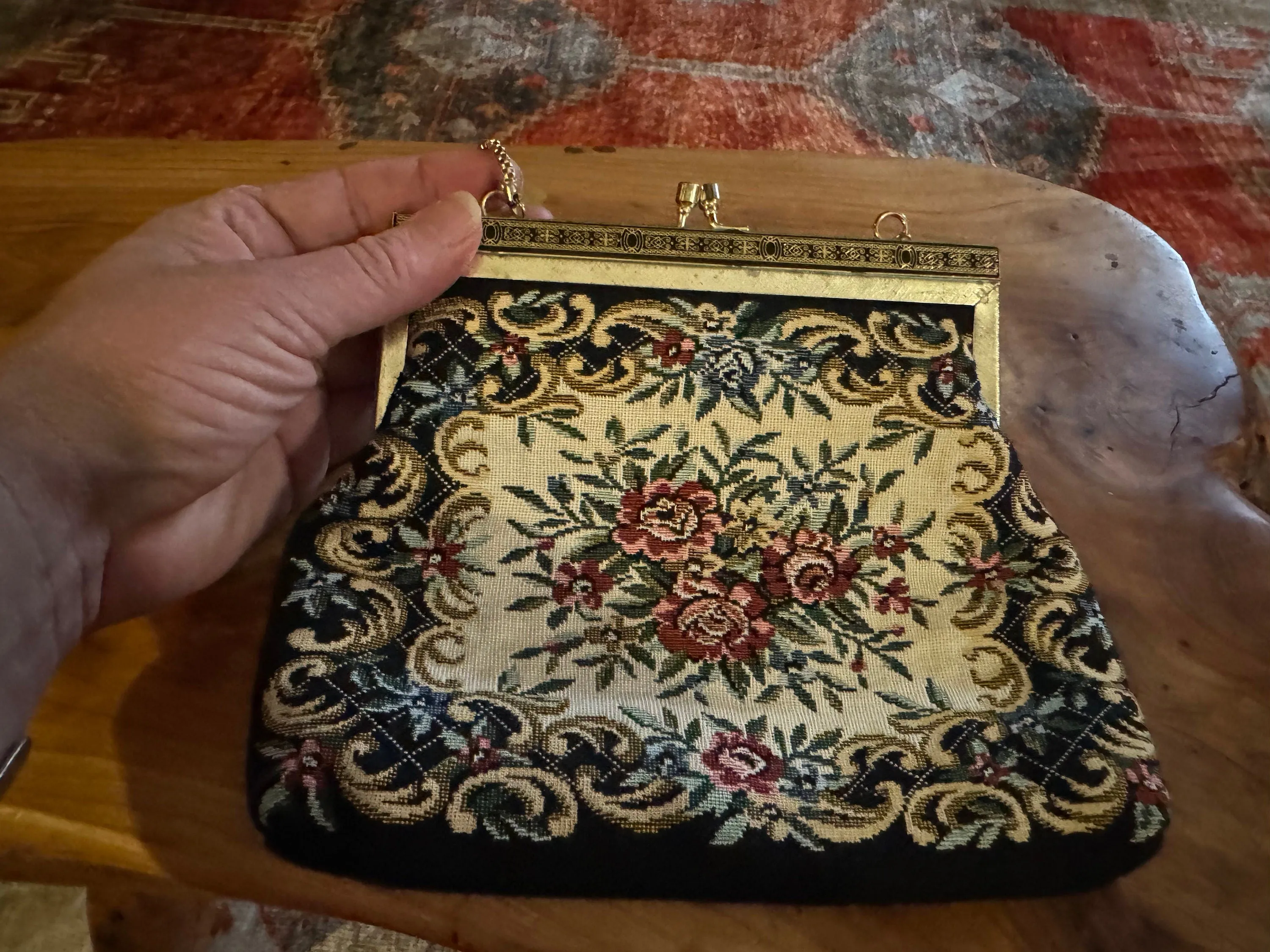 Vintage 60’s tapestry floral purse