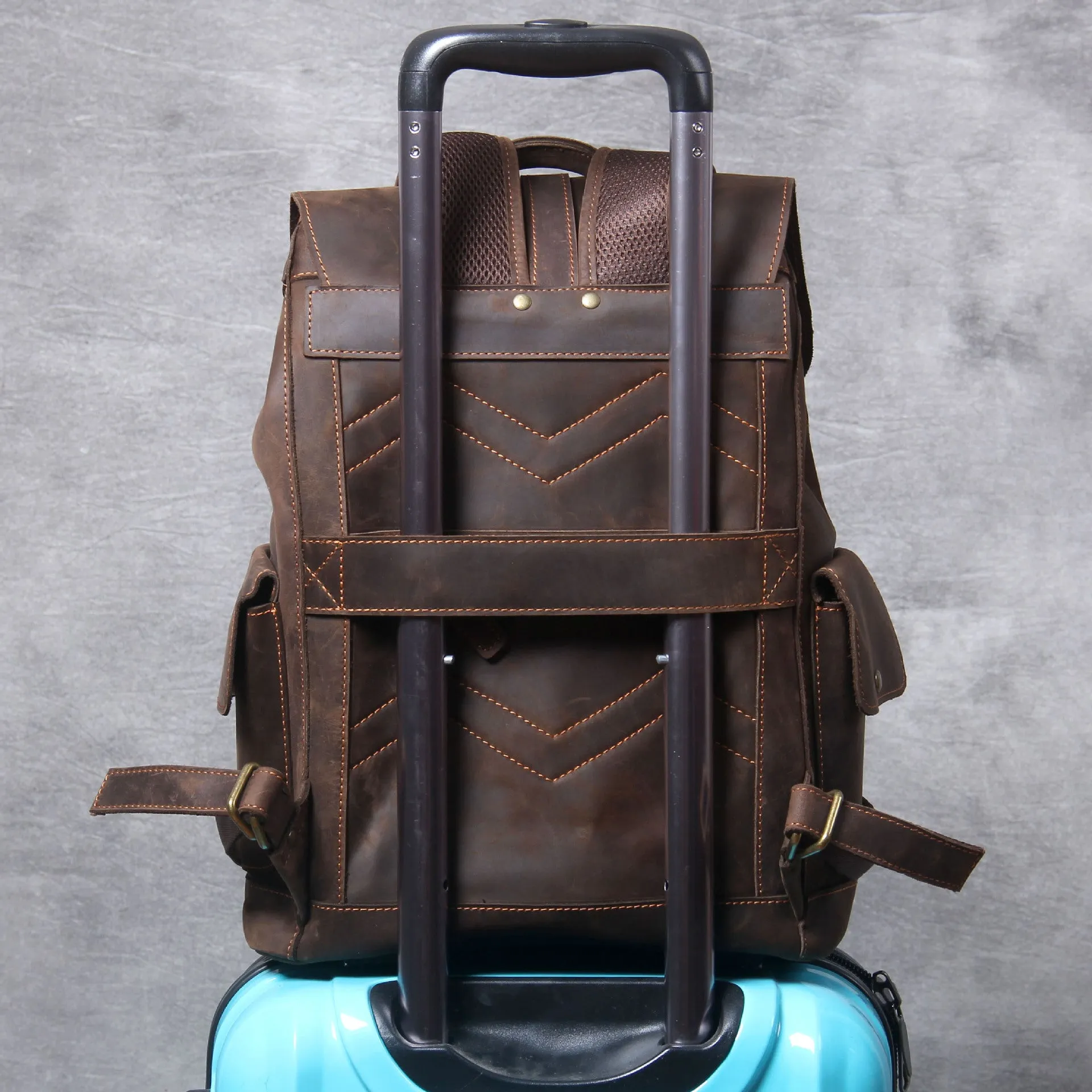 YAAGLE High Quality Genuine Leather Outdoor Backpack YG1112
