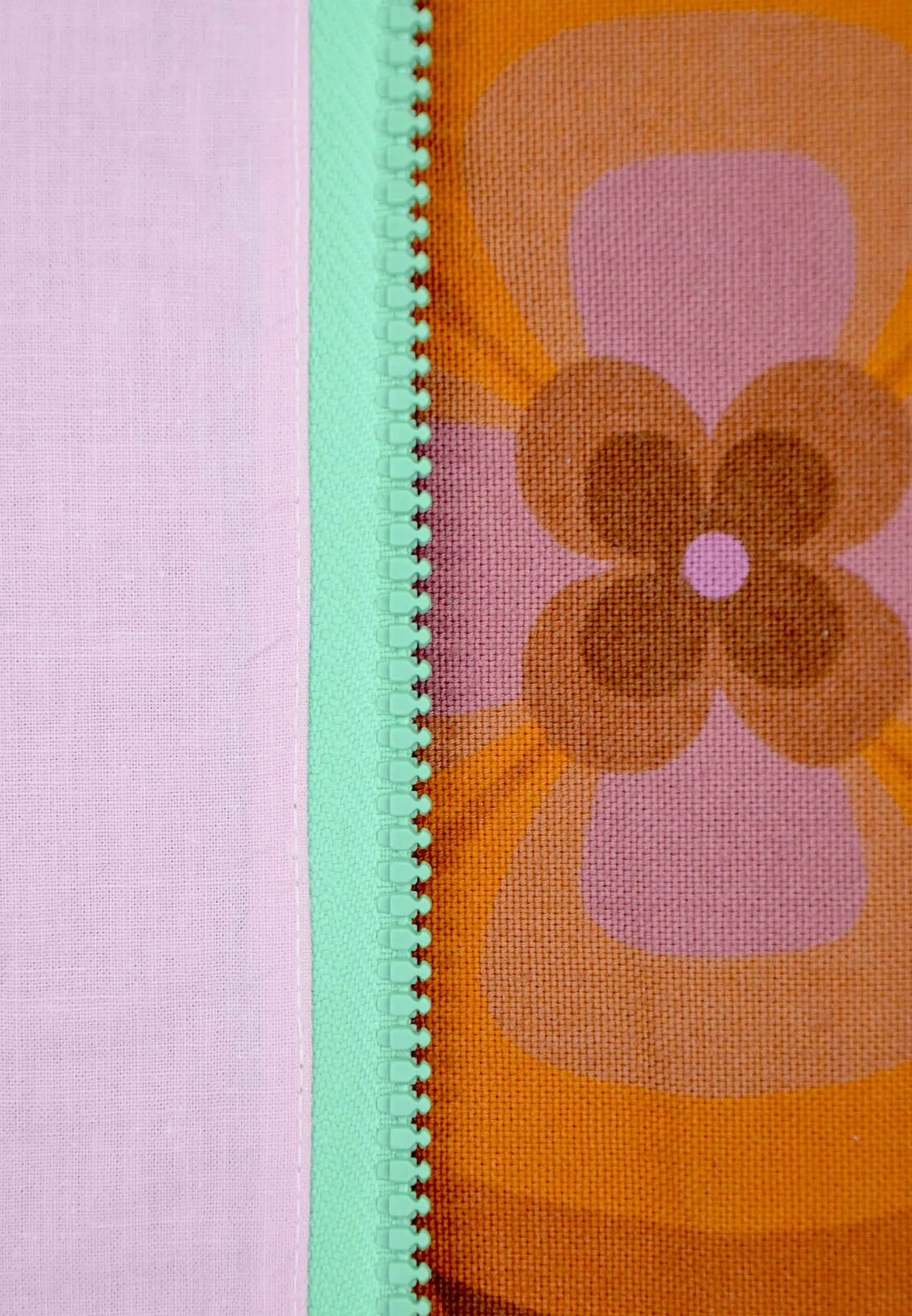 Yoga Mat Bag | Seventies Flowers | Size Small